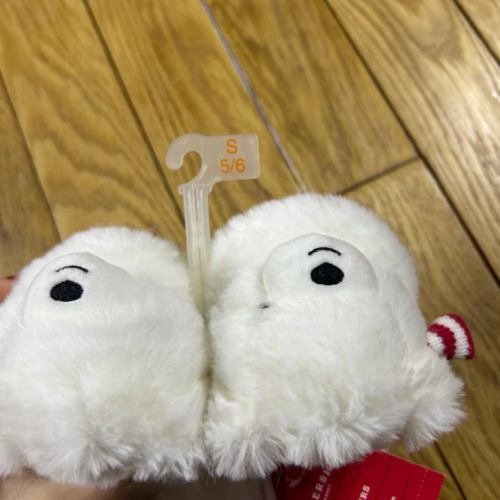 NEW Baby Slippers‎ White Bear Plush Fuzzy Red Stripe Scarf S 5/6